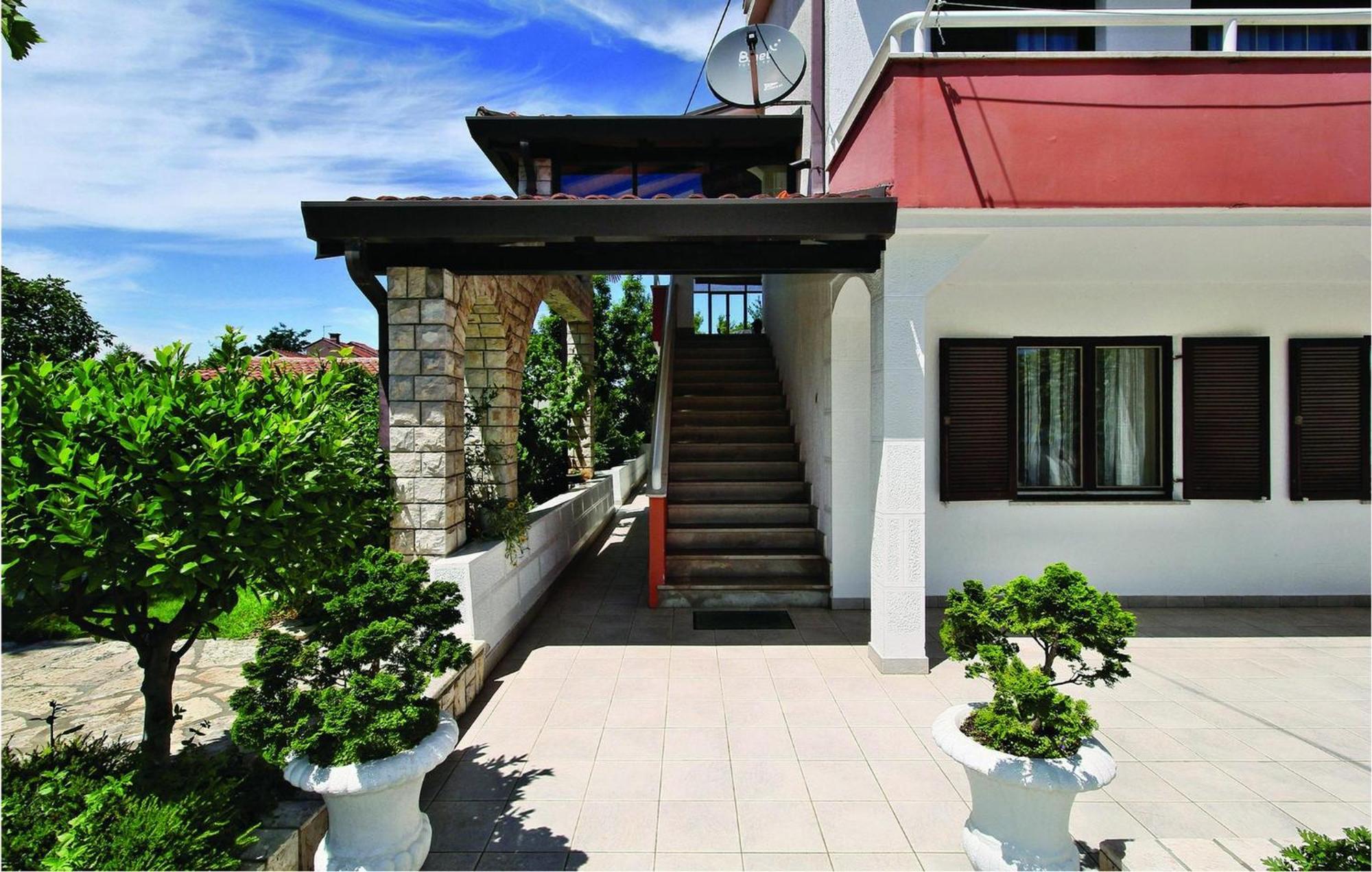2 Bedroom Beautiful Apartment In ซาวูดริยา ภายนอก รูปภาพ