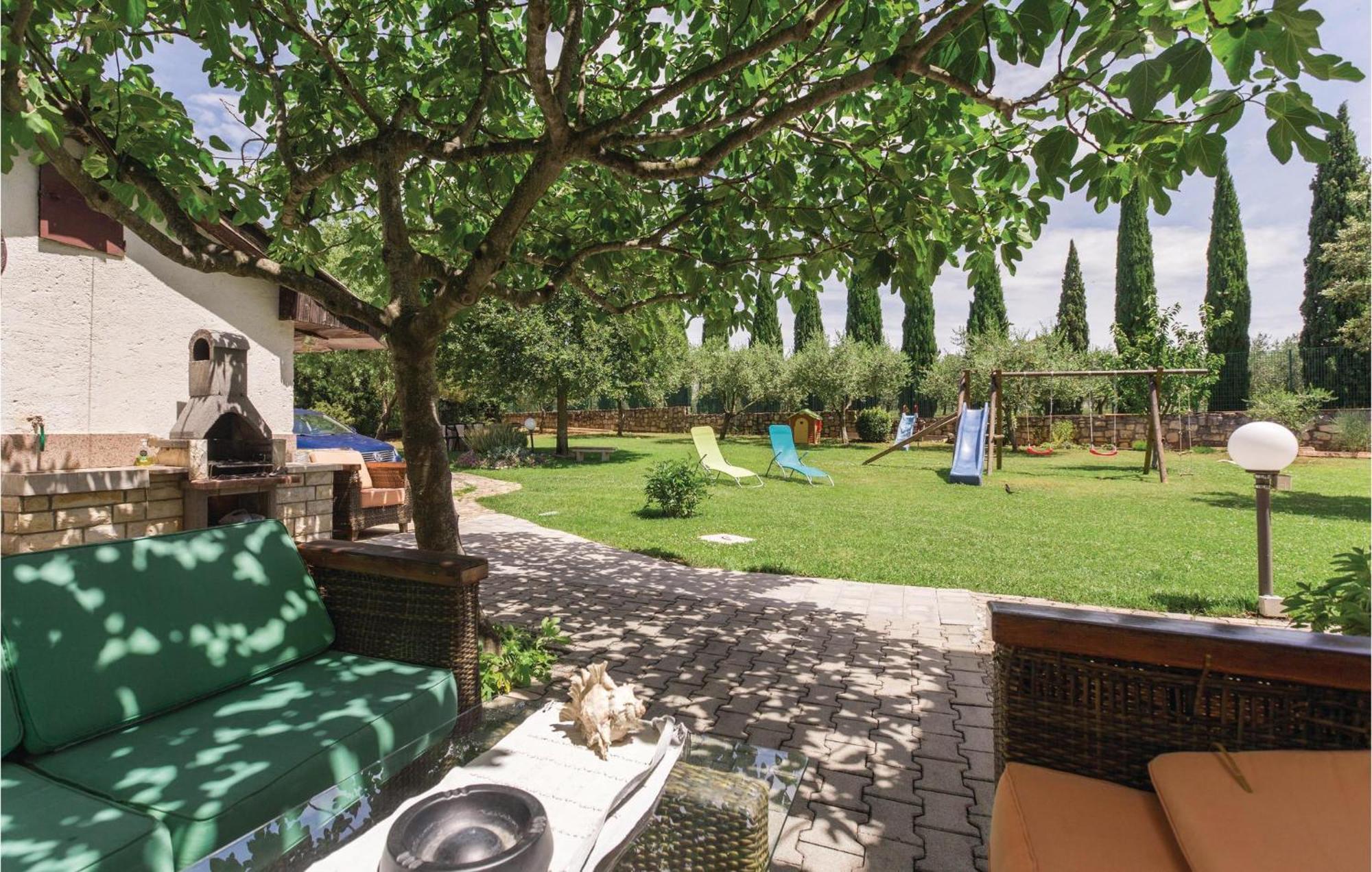 2 Bedroom Beautiful Apartment In ซาวูดริยา ภายนอก รูปภาพ